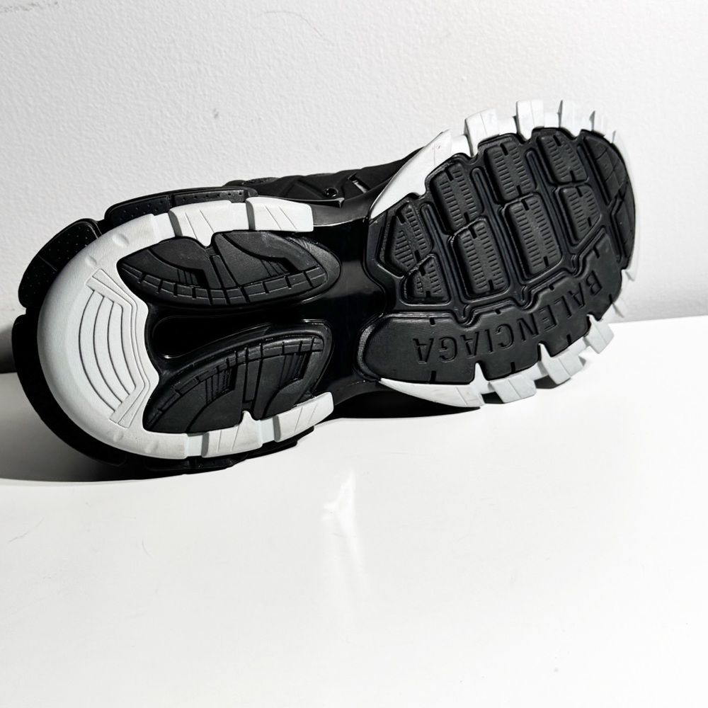 New Balenciaga Oversized Sneaker single left shoe only - Picture 6 of 8